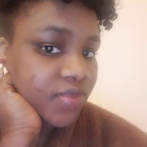 Meet your Posher, Gladys